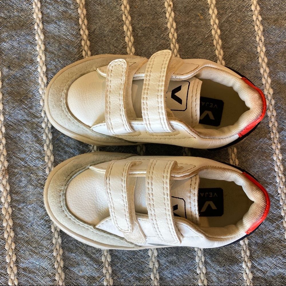 Veja toddler boy